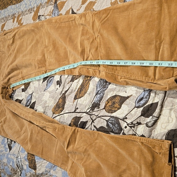 Woman's  Courderoy  5 Pocket Pants - Picture 11 of 11